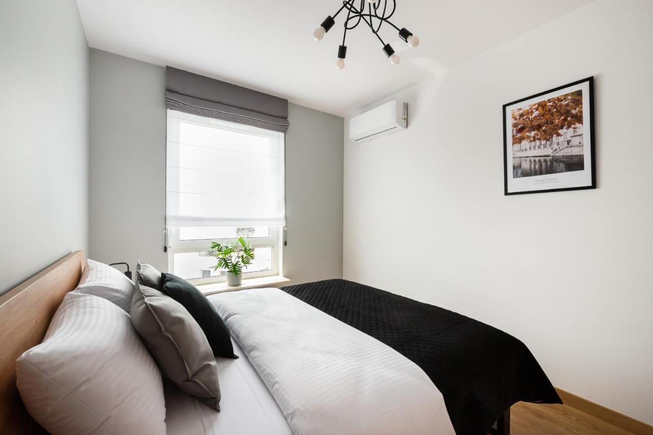 Wola Skwer Sunny Apartment Варшава Экстерьер фото