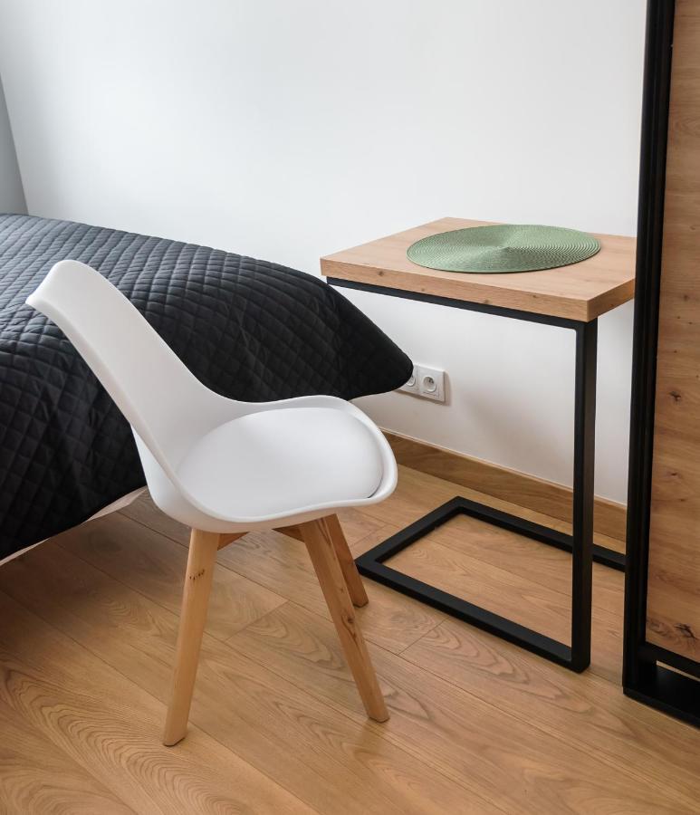 Wola Skwer Sunny Apartment Варшава Экстерьер фото