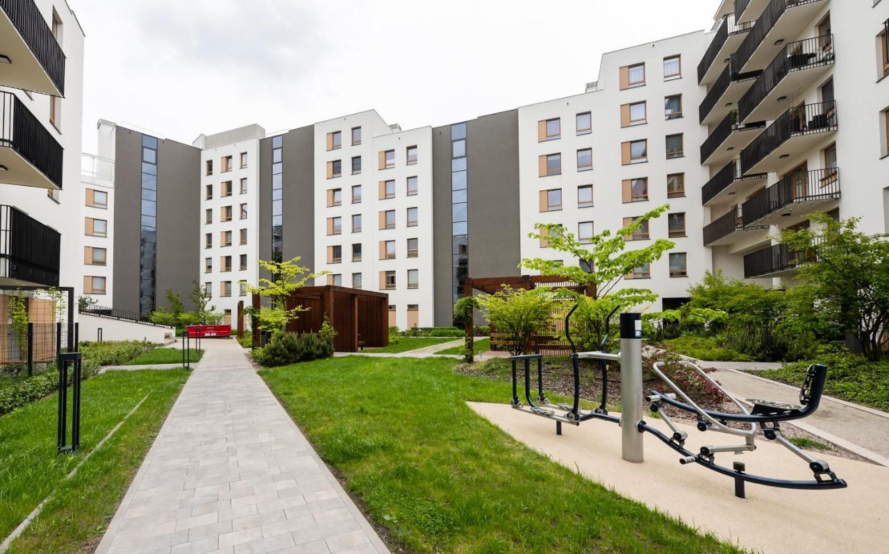 Wola Skwer Sunny Apartment Варшава Экстерьер фото
