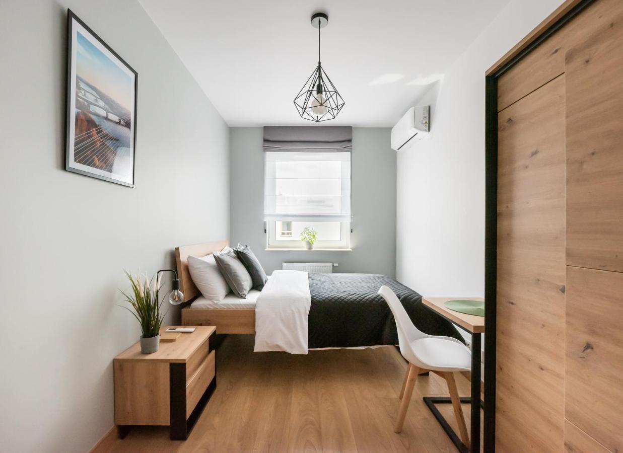 Wola Skwer Sunny Apartment Варшава Экстерьер фото