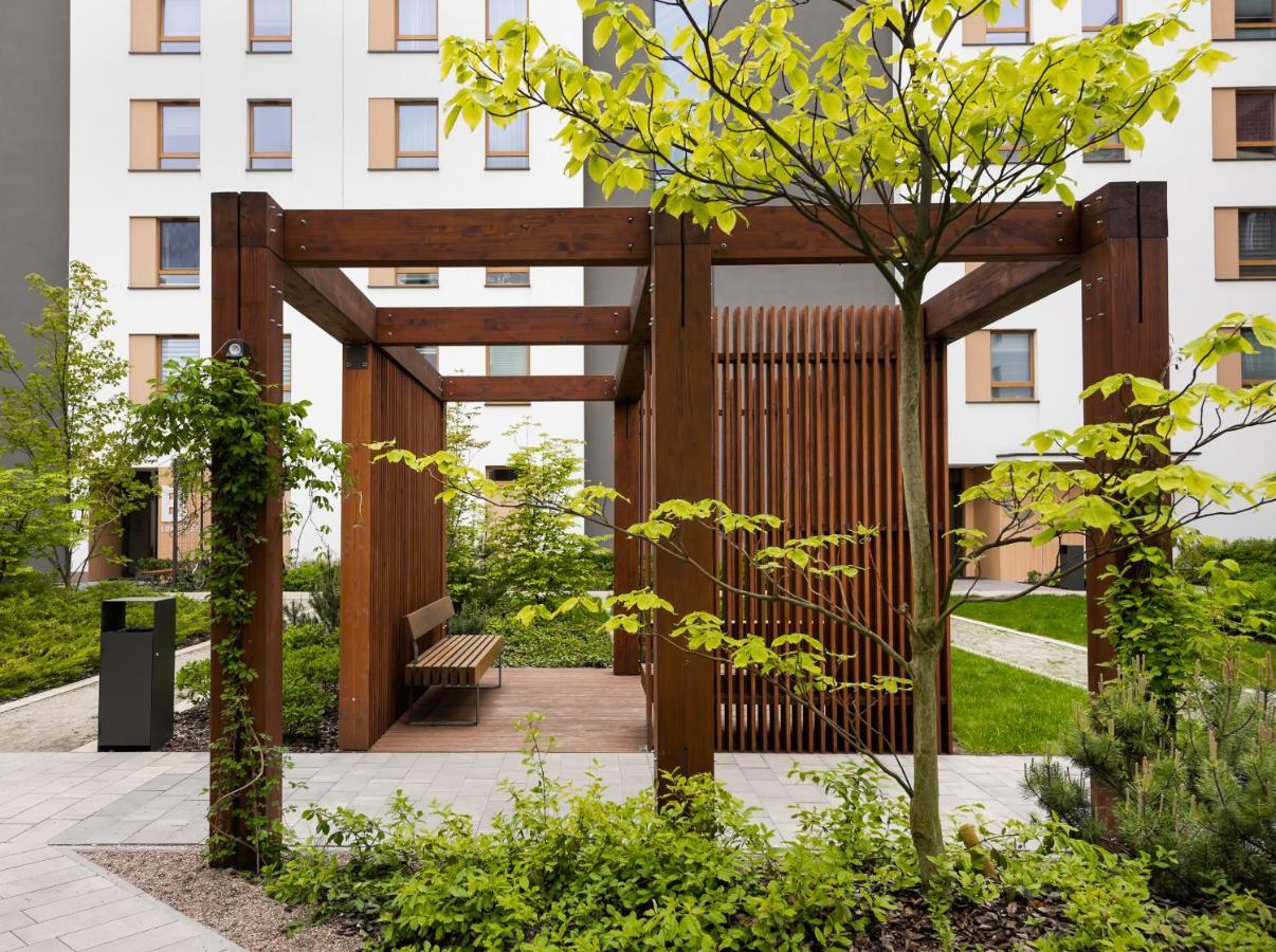 Wola Skwer Sunny Apartment Варшава Экстерьер фото