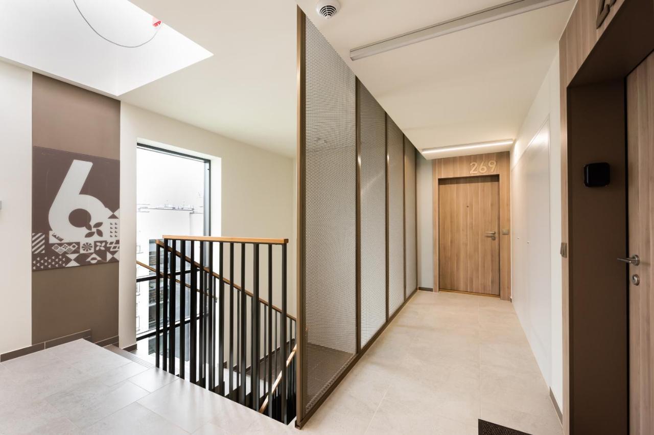 Wola Skwer Sunny Apartment Варшава Экстерьер фото